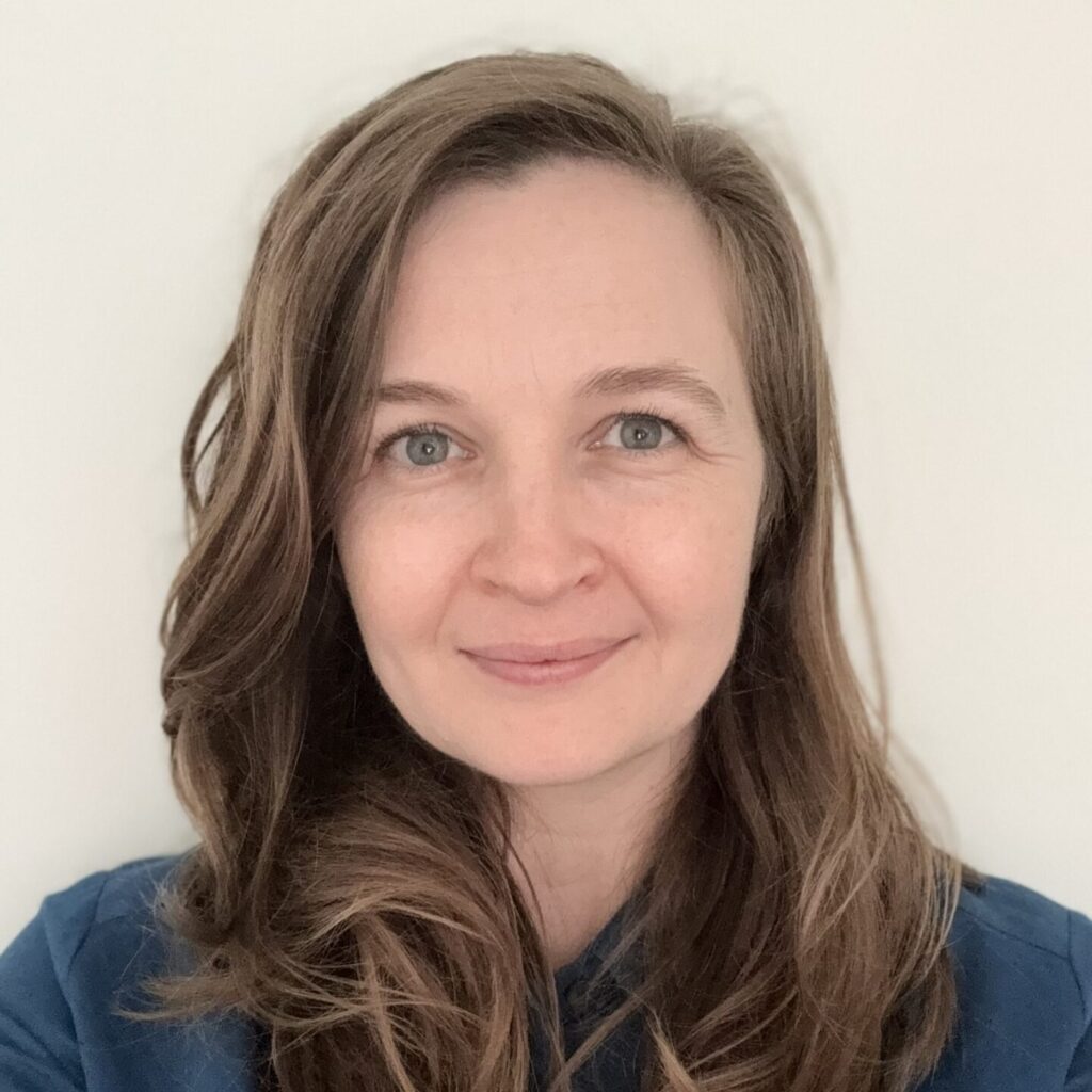 Portrait of Eilidh Kennedy, consultant